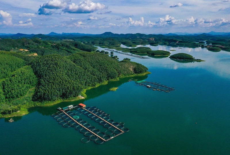 Tour Hè Sôi Động