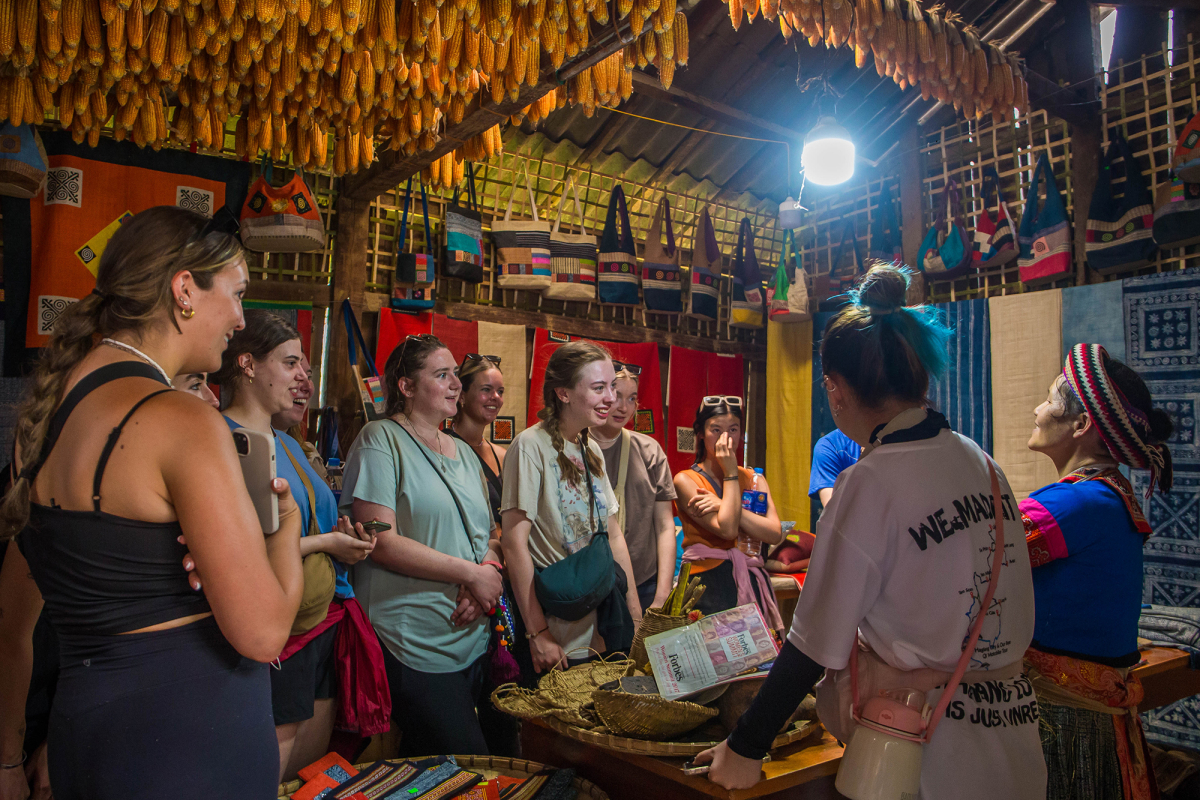 Tour Trung Quốc : Thượng Hải - Tô Châu - Vô Tích - Ô Trấn - Hàng Châu 6 Ngày 5 Đêm Bay Hàng Không Cát Tường