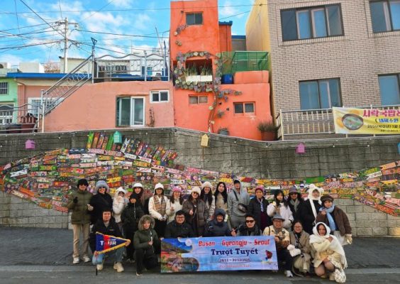 Khach Hang Dai Lo Travel (5)